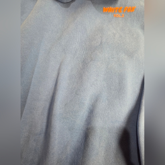 White Fox Offstage Volume 3 Hoodie, size S/M - Picture 5 of 8